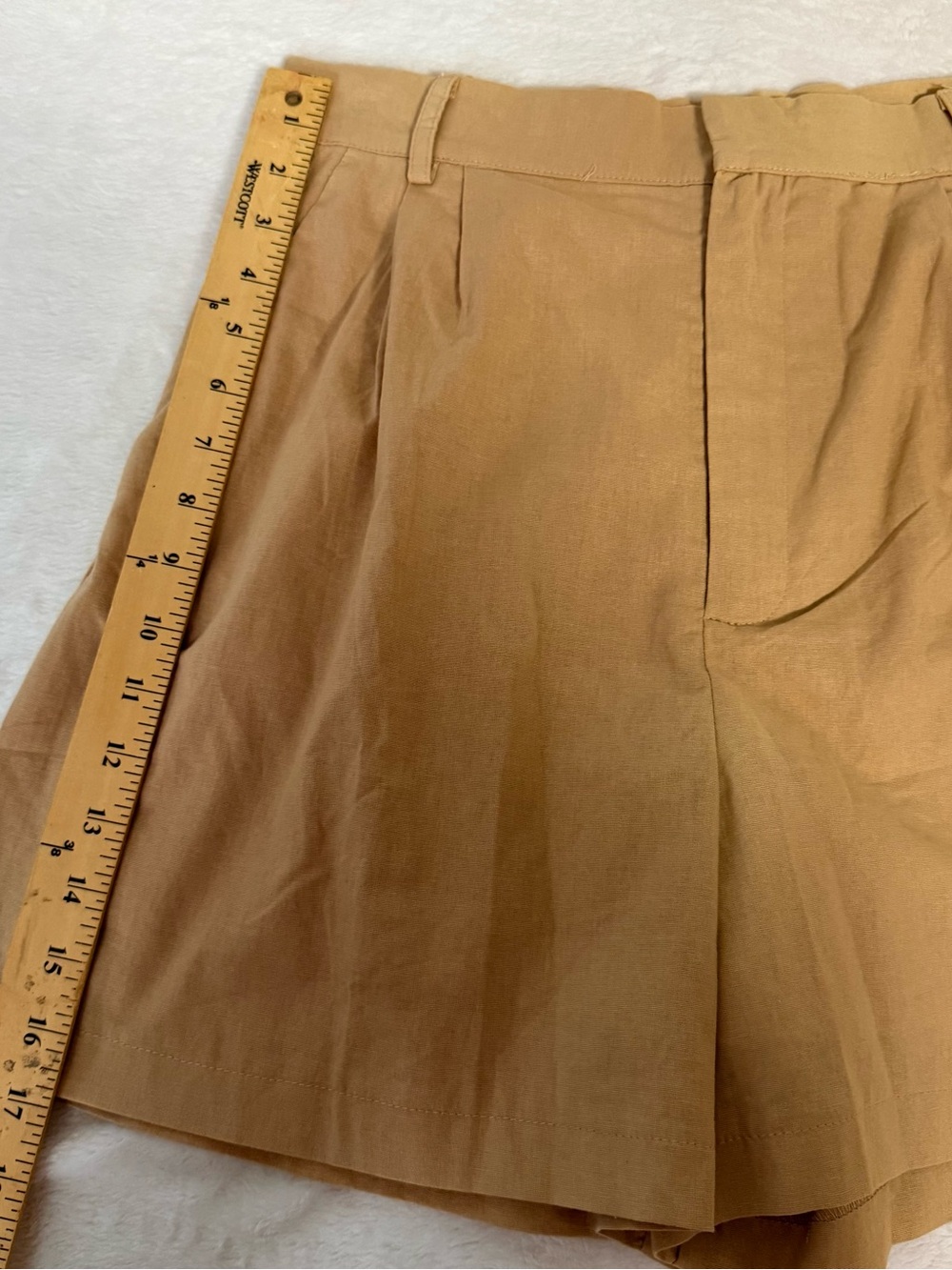 GIGIO USA Womens Large Tan Pleated Shorts High Waist Wide Leg NWT Pockets - Picture 6 of 9